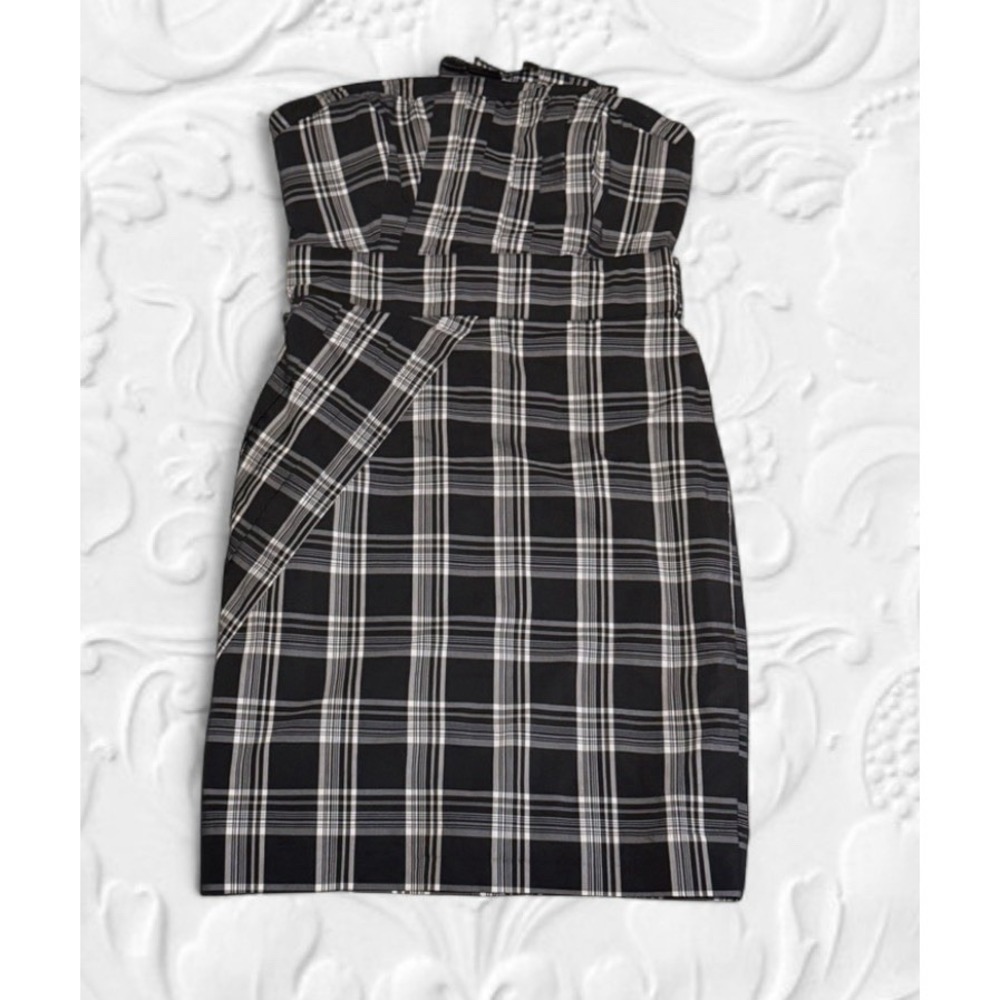 Bebe Plaid Ava Pleated Dress with Slit In Back And Belt Size Medium